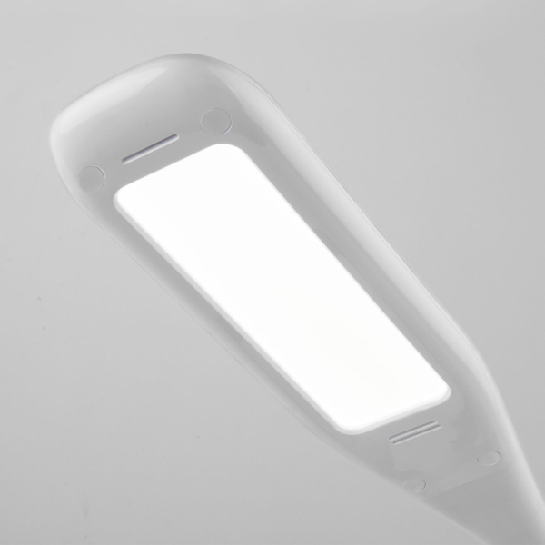 Светодиодная настольная лампа 80417/1 белый фото в интернет магазине Супермаркет света