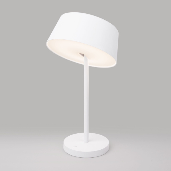 Светодиодная настольная лампа 80424/1 белый фото в интернет магазине Супермаркет света