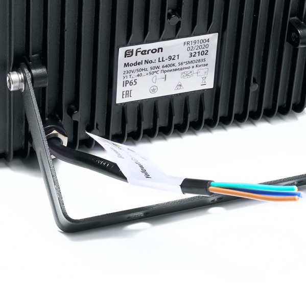 Светодиодный прожектор Feron LL-921 IP65 50W 6400K фото в интернет магазине Супермаркет света