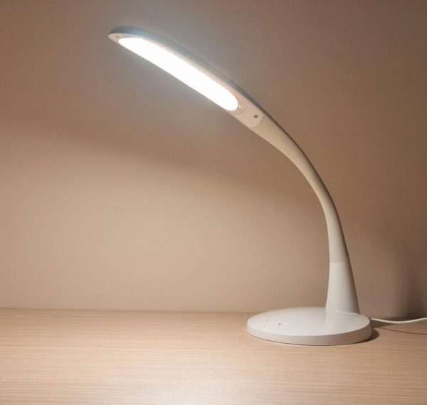 Настольный светодиодный светильник Feron DE1712 12W, белый фото в интернет магазине Супермаркет света