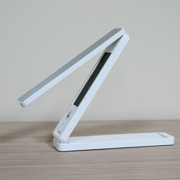 Настольный светодиодный светильник Feron DE1720 4W, белый фото в интернет магазине Супермаркет света