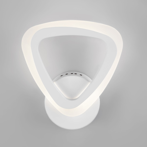 Настенный светодиодный светильник 90216/1 белый фото в интернет магазине Супермаркет света