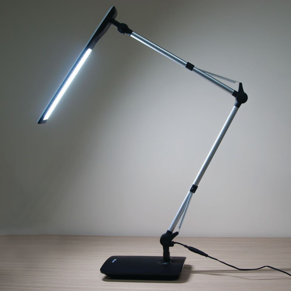 Настольный светодиодный светильник Feron DE1721 5W, серебро фото в интернет магазине Супермаркет света